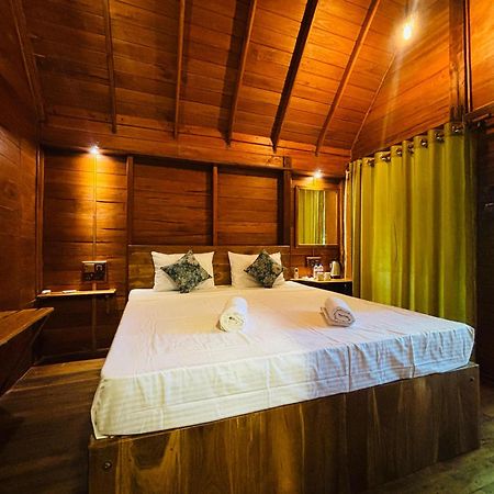 Woodholic Homestay Сігірія Екстер'єр фото