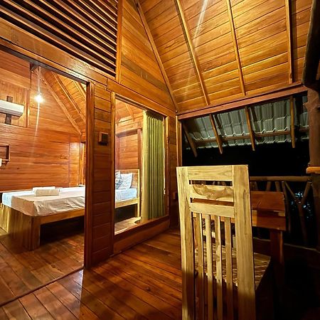Woodholic Homestay Сігірія Екстер'єр фото