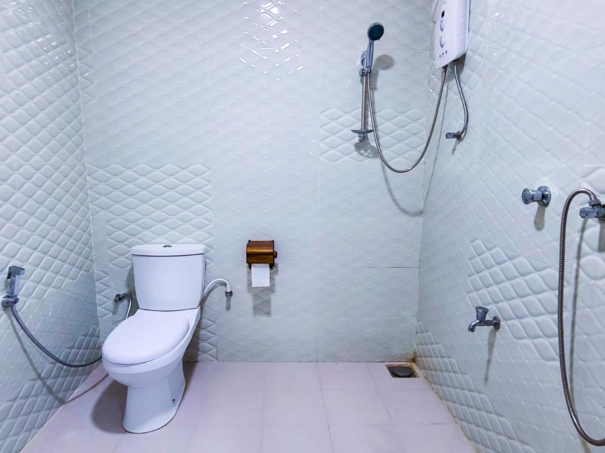 Woodholic Homestay Сігірія Екстер'єр фото