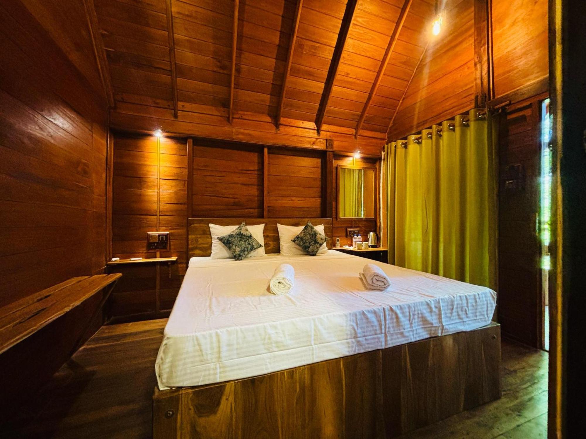 Woodholic Homestay Сігірія Екстер'єр фото