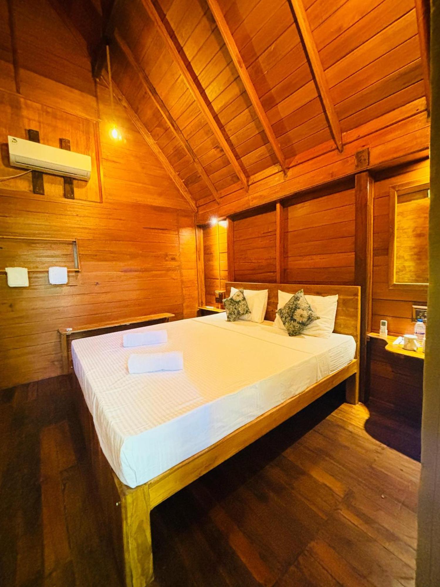 Woodholic Homestay Сігірія Екстер'єр фото