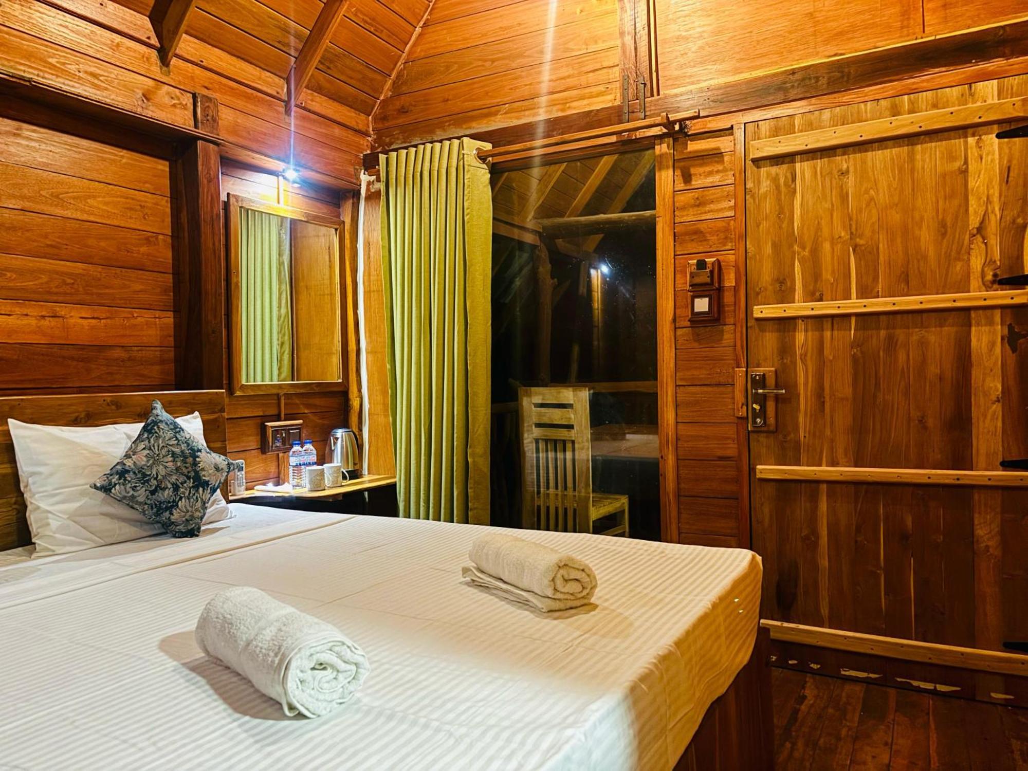 Woodholic Homestay Сігірія Екстер'єр фото